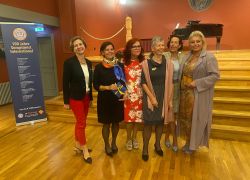 Soroptimist 100 J 052