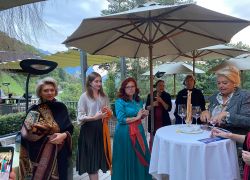 Soroptimist 100 J 175